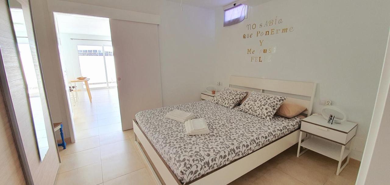 Apartamento Las Brisas Плая Бланка Екстериор снимка