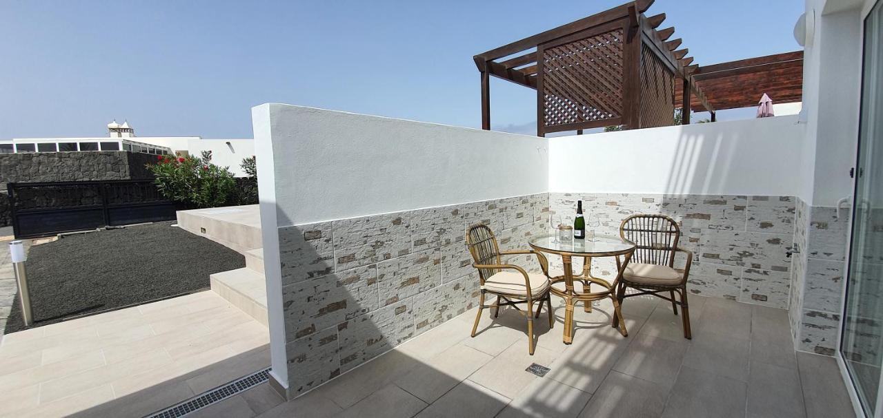 Apartamento Las Brisas Плая Бланка Екстериор снимка