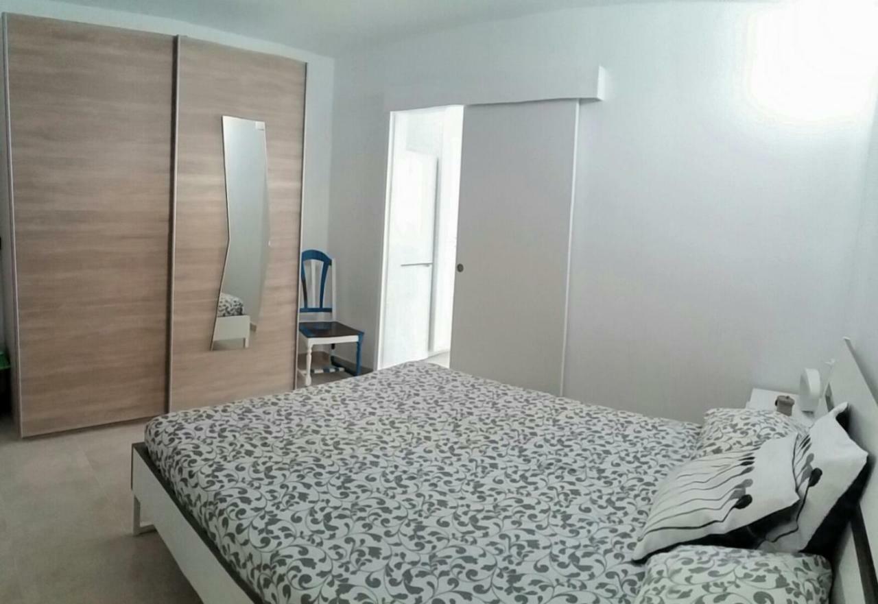 Apartamento Las Brisas Плая Бланка Екстериор снимка